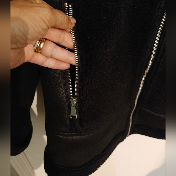 Koolaburra by UGG Faux Suede Moto Jacket Black Sz.Med - Picture 6 of 11